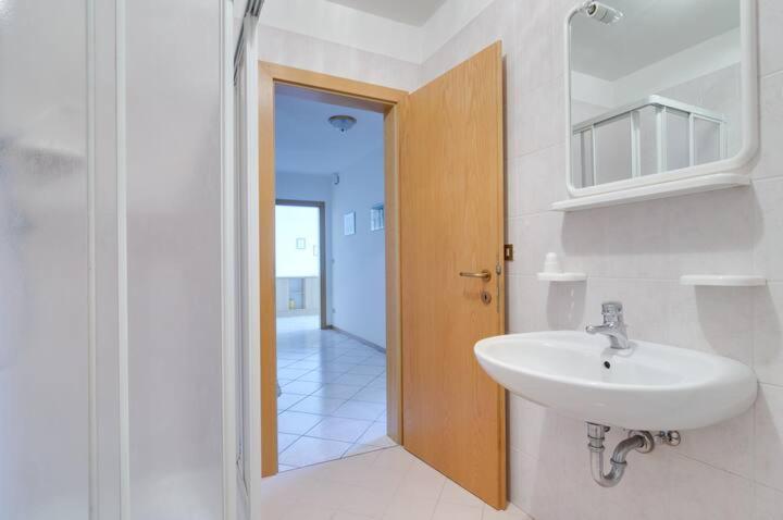 Casa Vacanze Rosa Brez Esterno foto